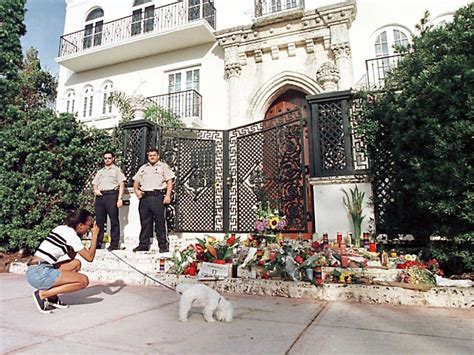 death of versace|Versace owner killed.